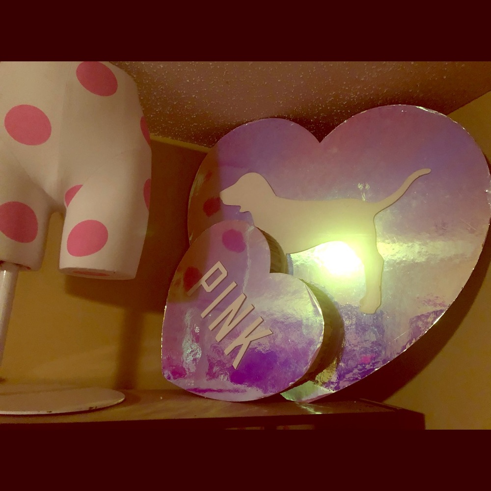 Just showing VS Pink display hearts